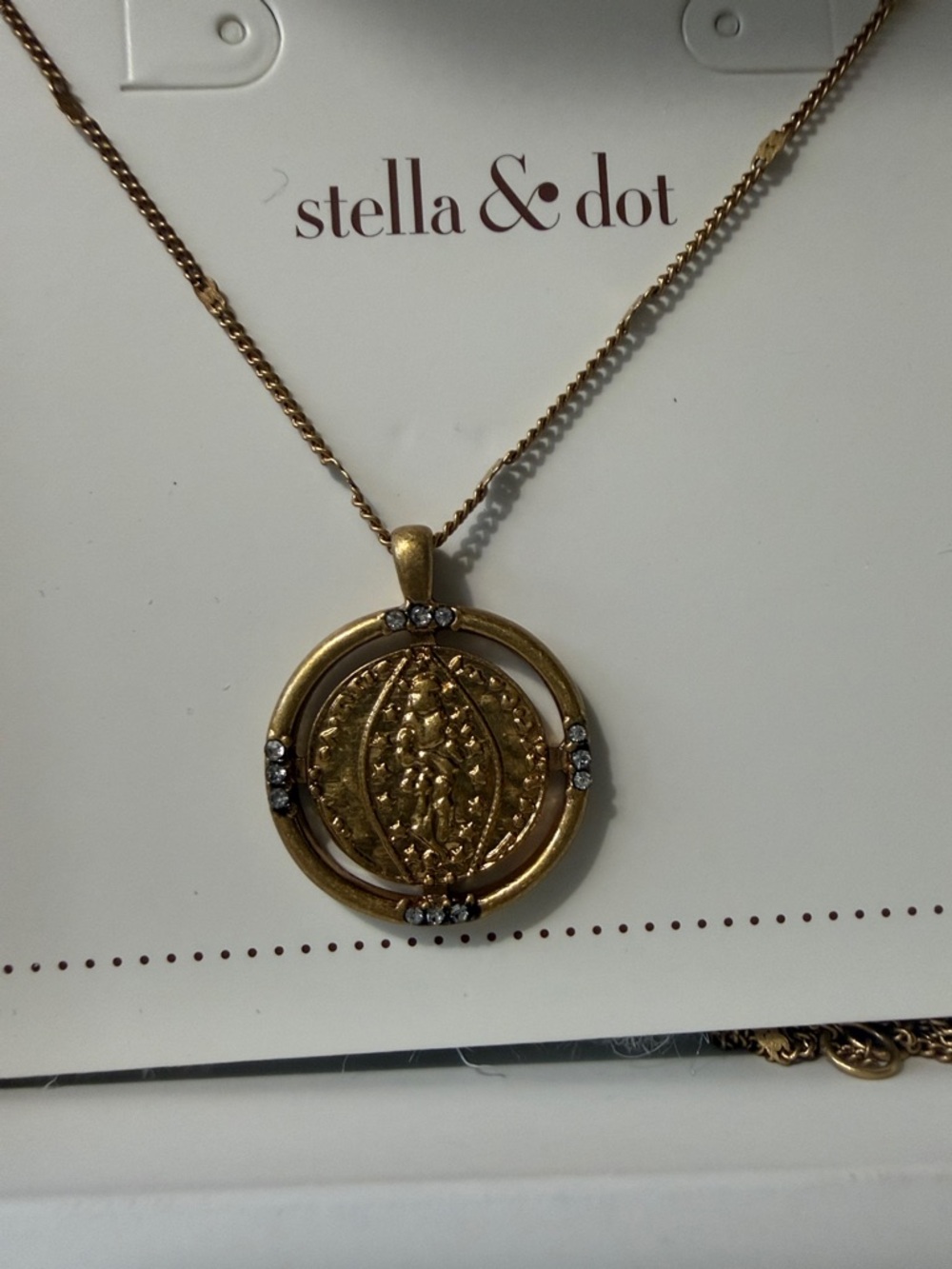 Stella & Dot Gold Textured Medallion Pendant Necklace - Picture 3 of 10